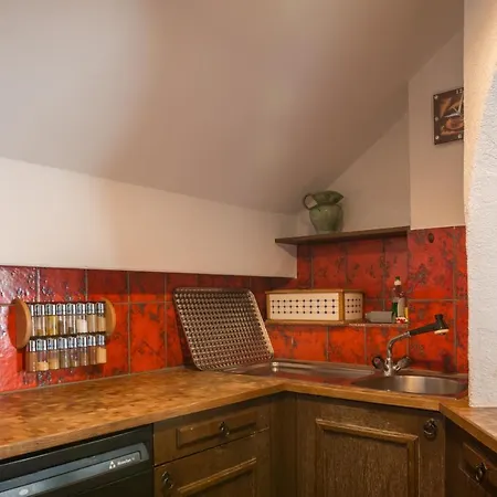 Daire Apartment Val Signina 8-18 By Interhome *