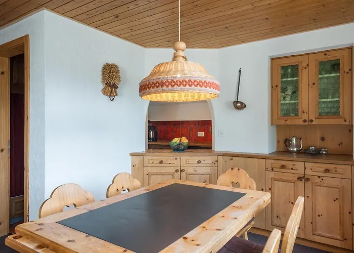 Daire Homes - Val Signina 8-18