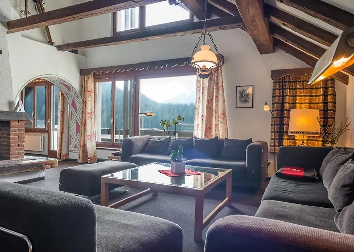 Daire Homes - Val Signina 8-18