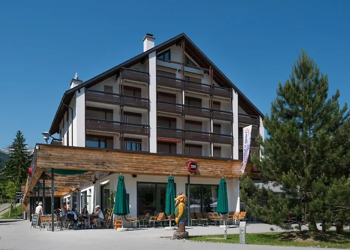 Homes - Val Signina 8-18 *